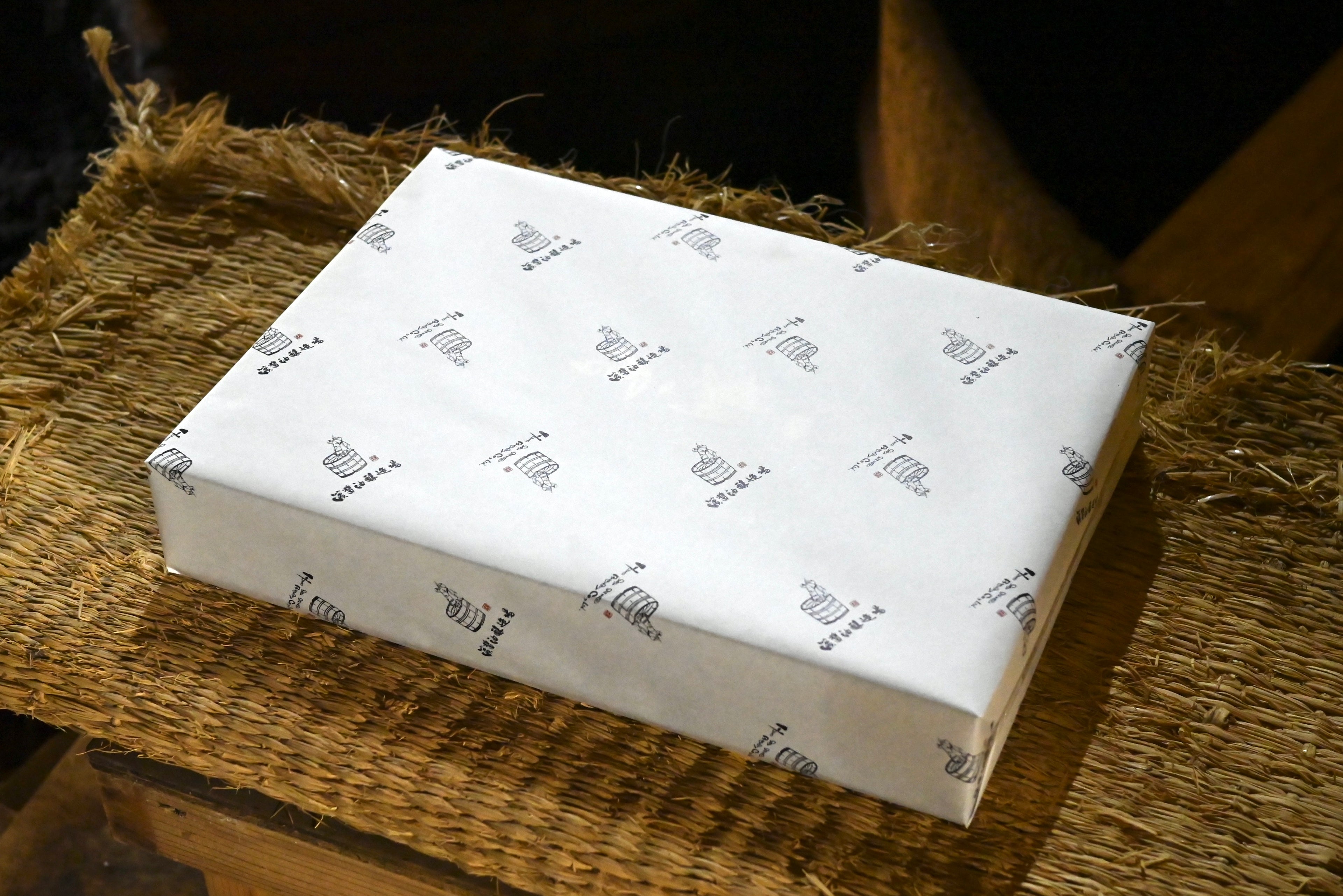 Fragrant Tokushima seasoning gift set (dashi soy sauce and citrus ponzu sauce)